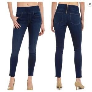 NWT SPANX Signature Waist Skinny Jeans Kirby Back Zipper Size 30 Dark Wash